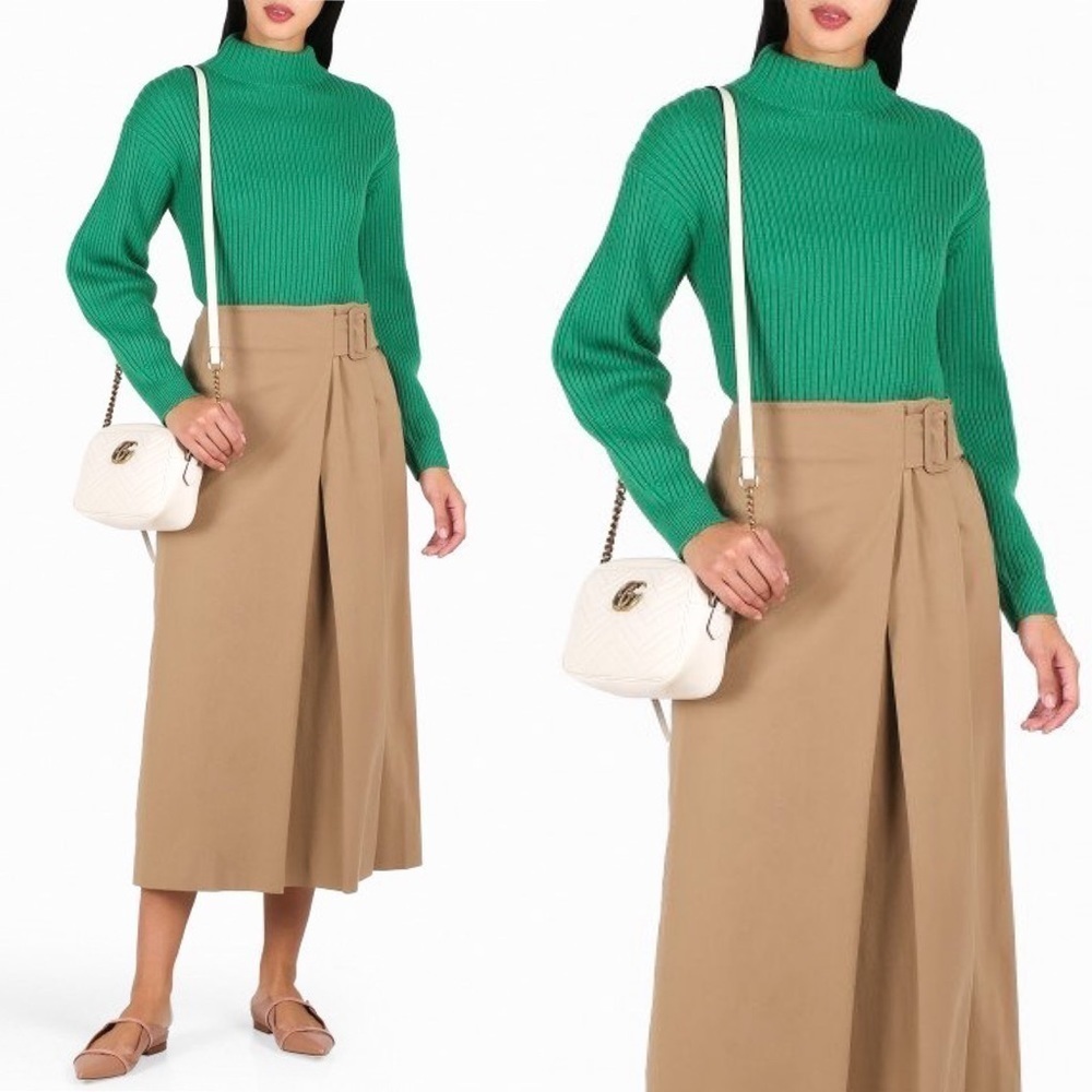 ST. JOHN Green Mock-Turtleneck Sweater